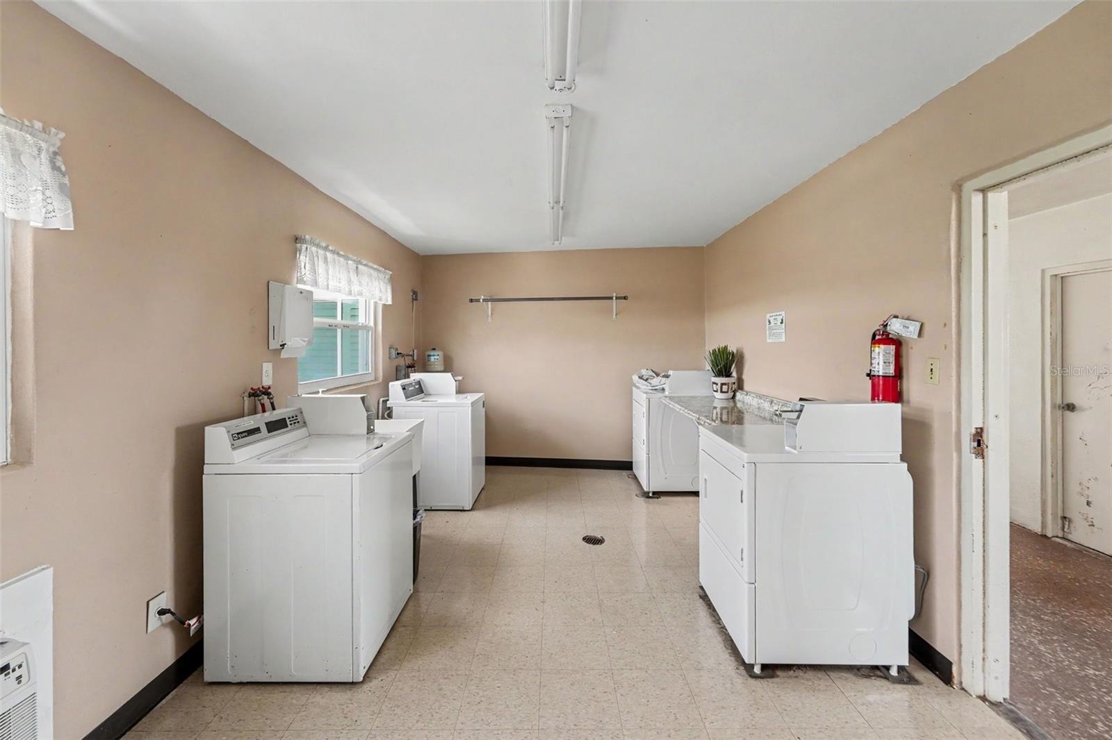 KALMIA CONDO - Residential