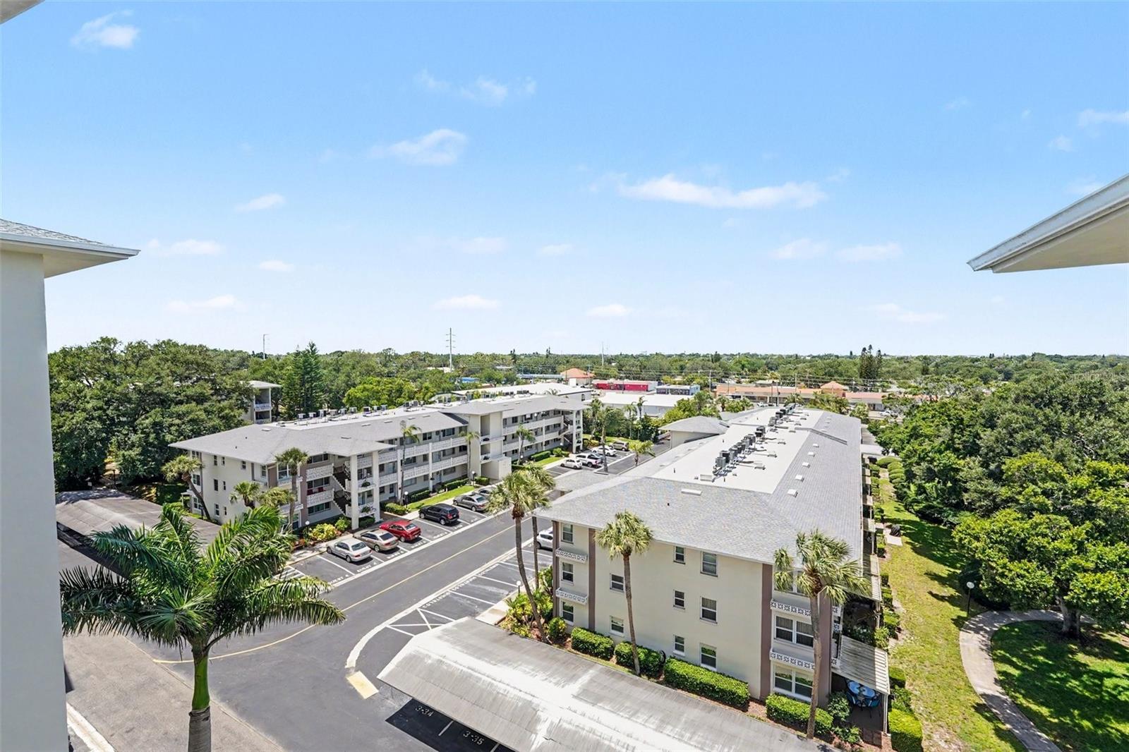 KALMIA CONDO - Residential