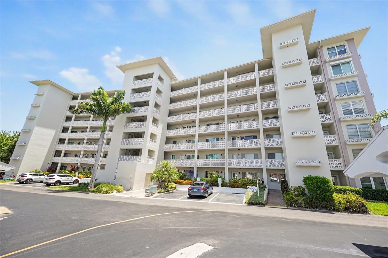 KALMIA CONDO - Residential
