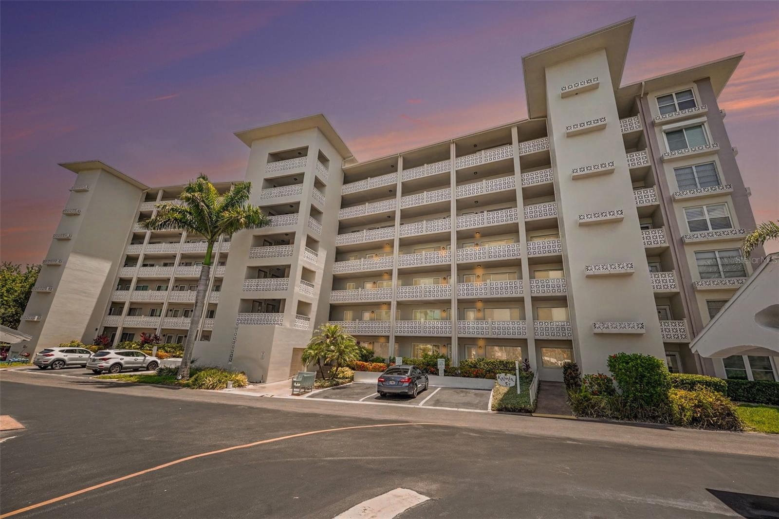 KALMIA CONDO - Residential