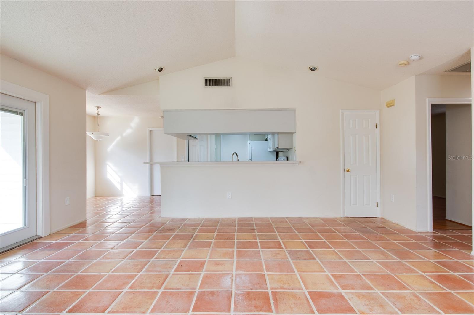 ZEHRCREST HEIGHTS - Residential Lease