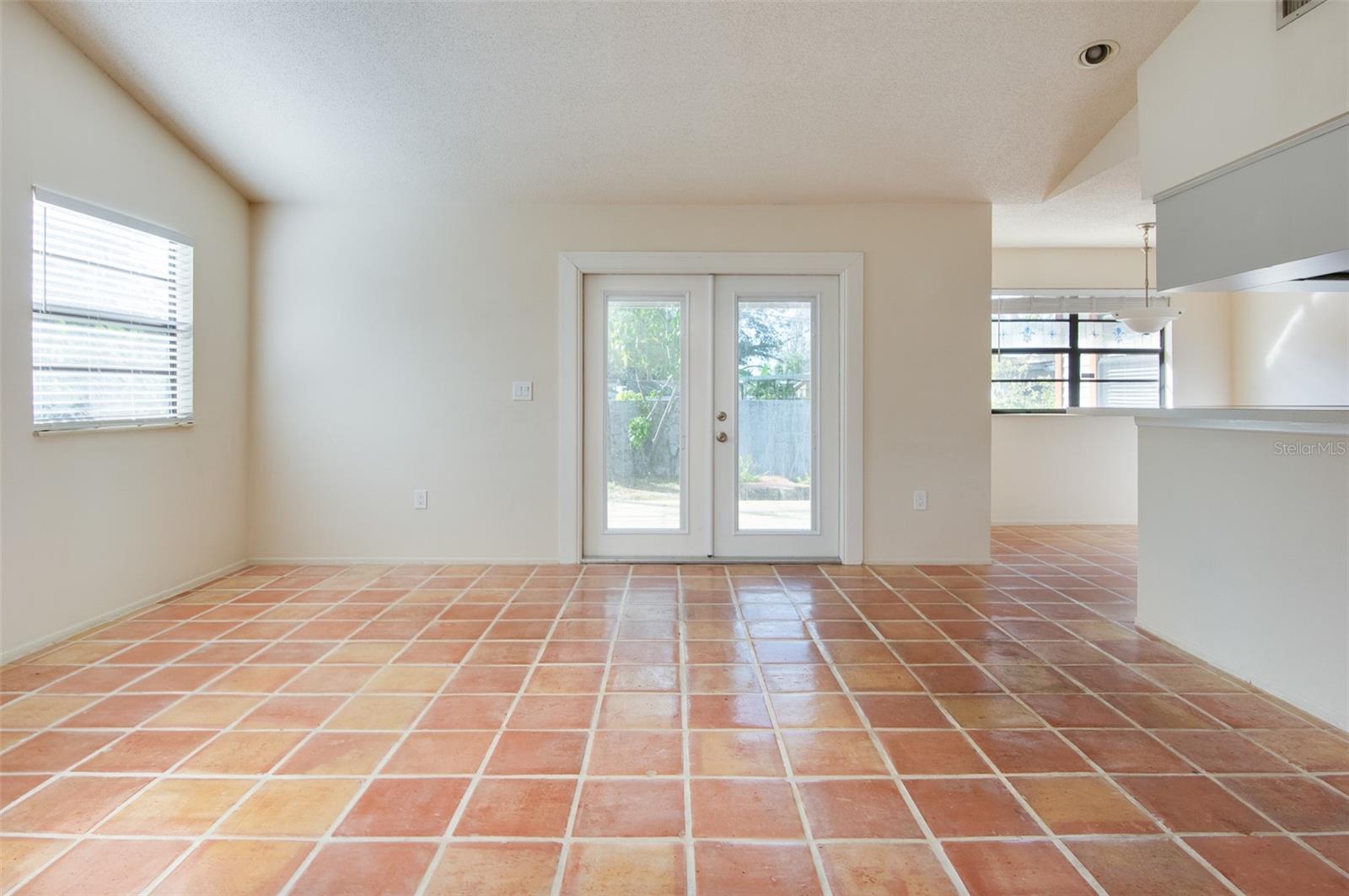 ZEHRCREST HEIGHTS - Residential Lease