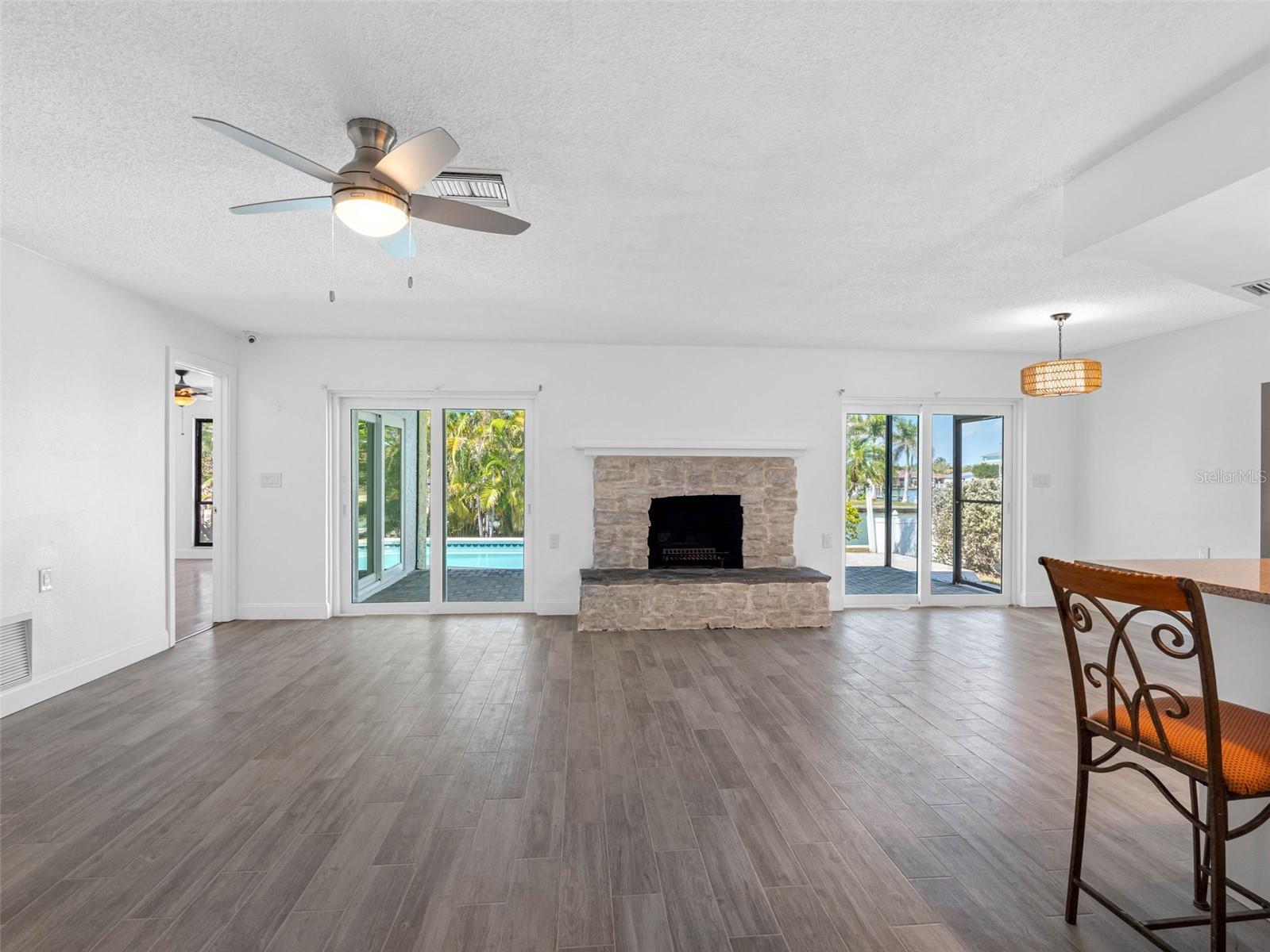 CRYSTAL ISLAND 2ND ADD - Residential