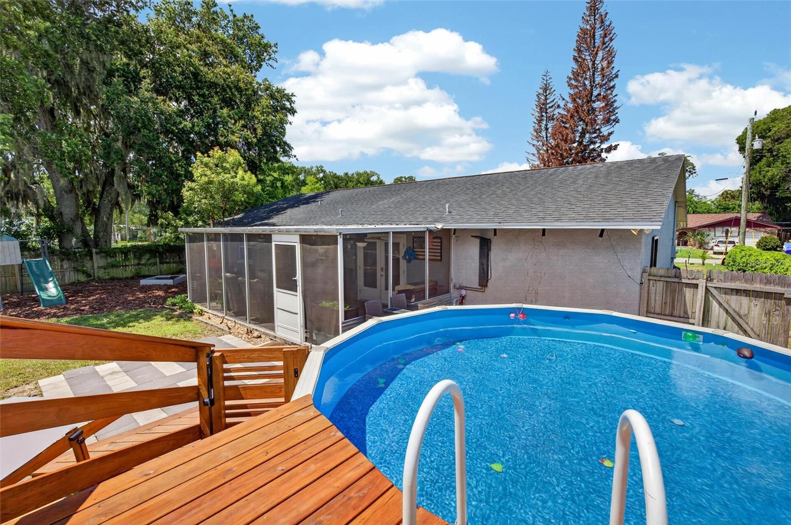 SHOTWELLS JUNGLE GARDEN - Residential