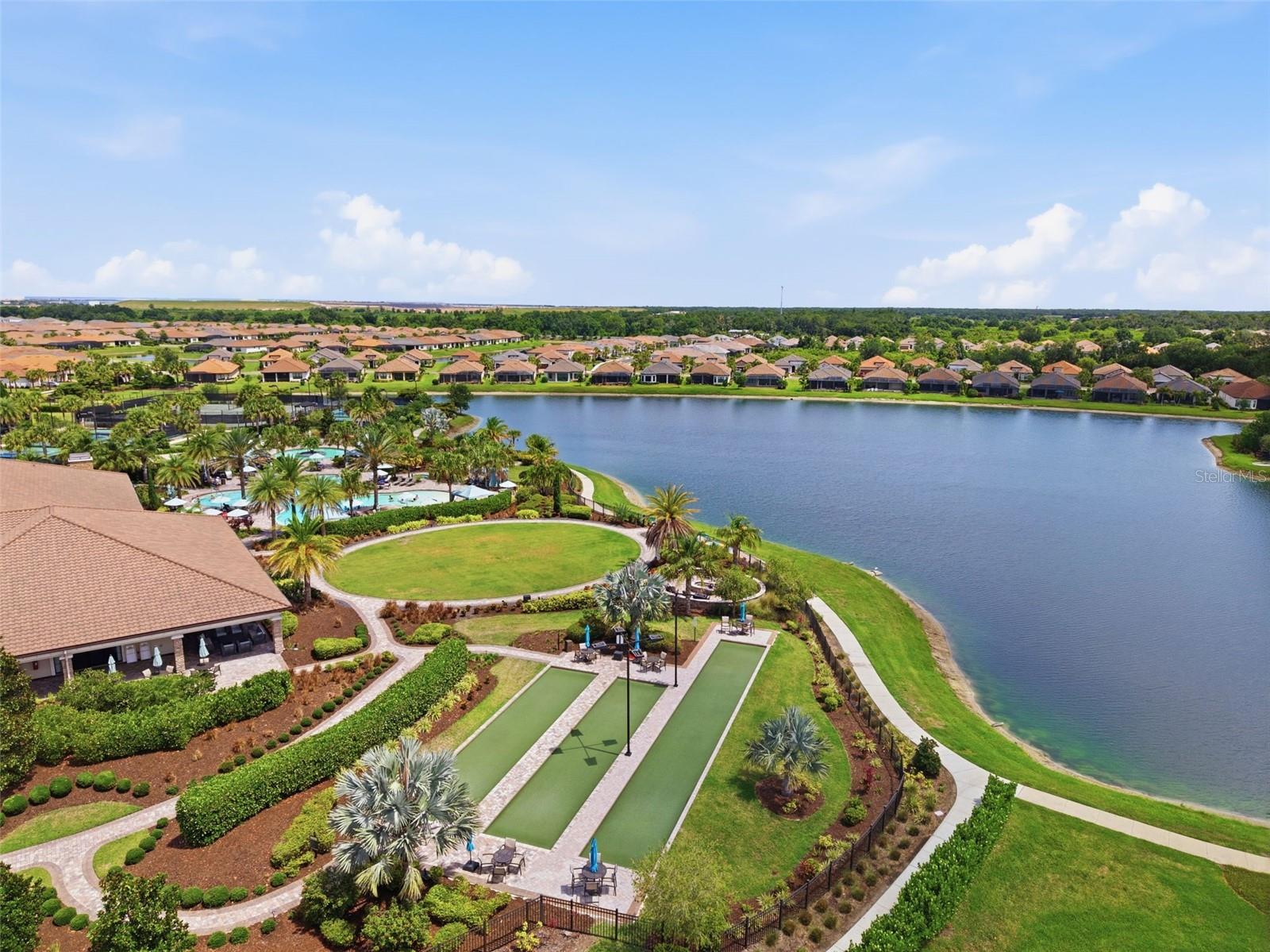 ARTISAN LAKES ESPLANADE PHASE III SP A-E - Residential