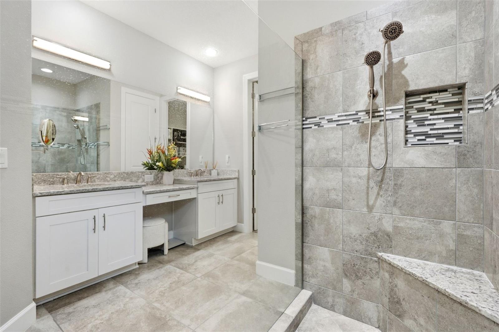 ARTISAN LAKES ESPLANADE PHASE III SP A-E - Residential