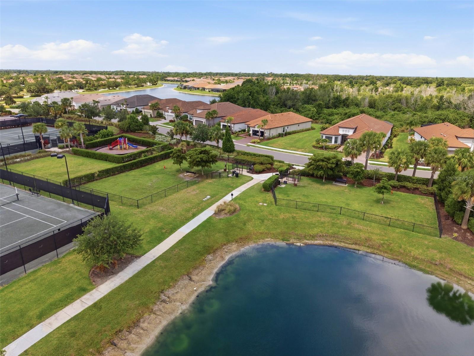 ARTISAN LAKES ESPLANADE PHASE III SP A-E - Residential