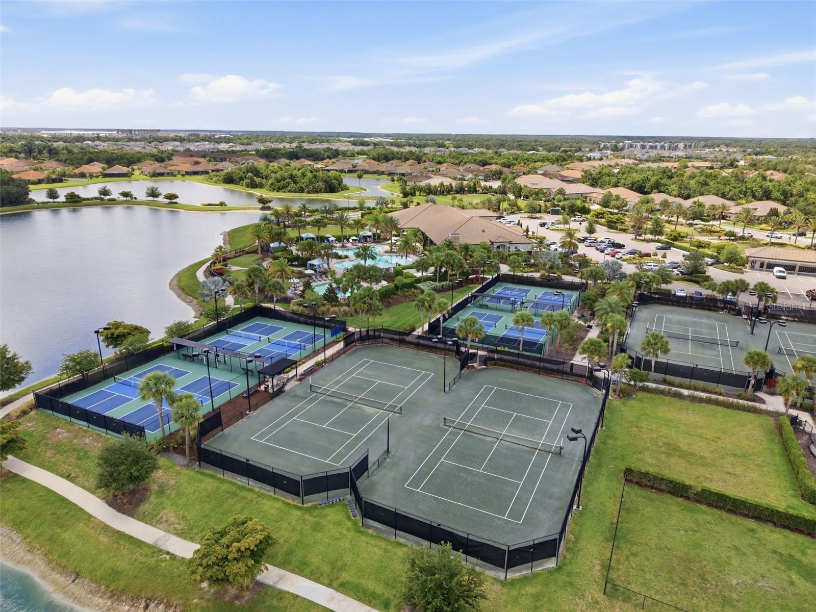 ARTISAN LAKES ESPLANADE PHASE III SP A-E - Residential