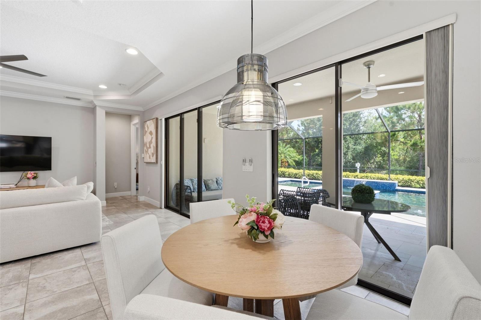 ARTISAN LAKES ESPLANADE PHASE III SP A-E - Residential