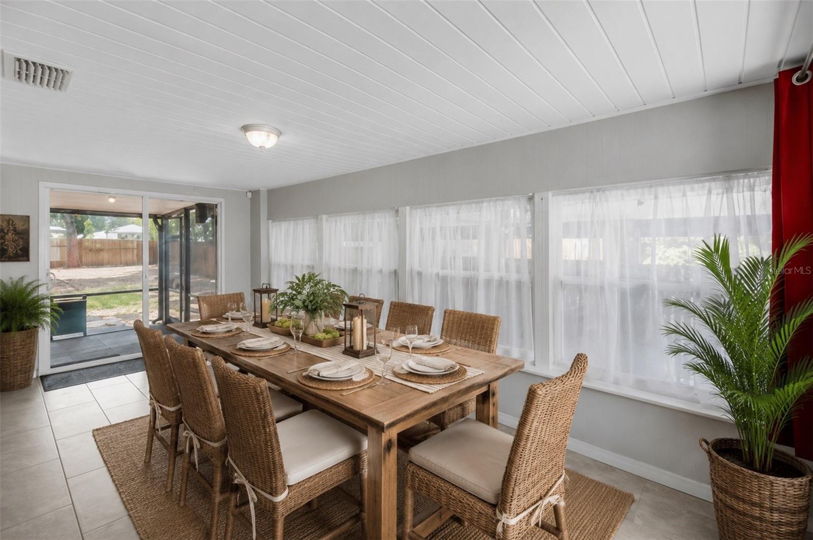 FRST MANOR - Residential