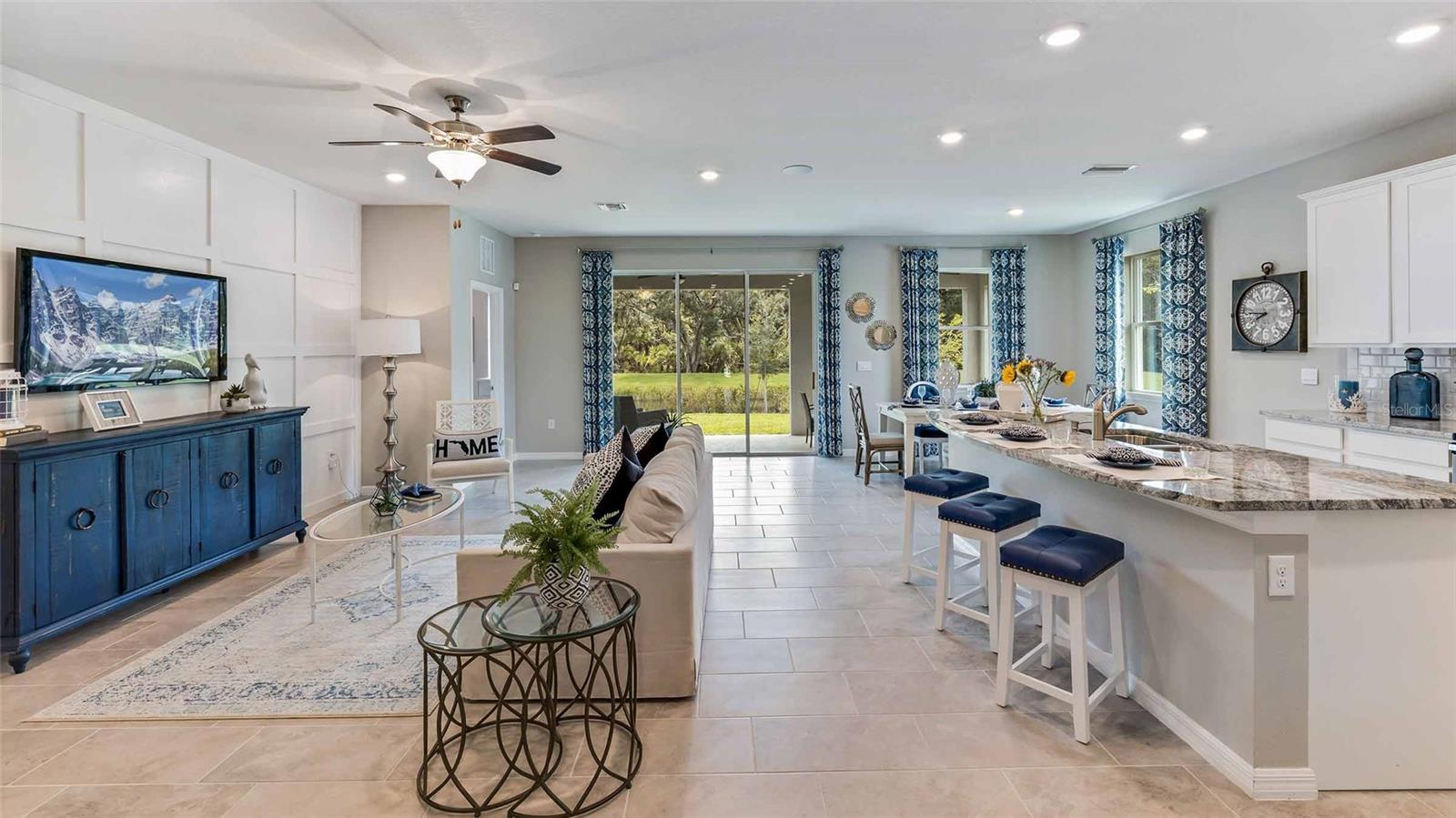 MANGROVE MANOR - Residential