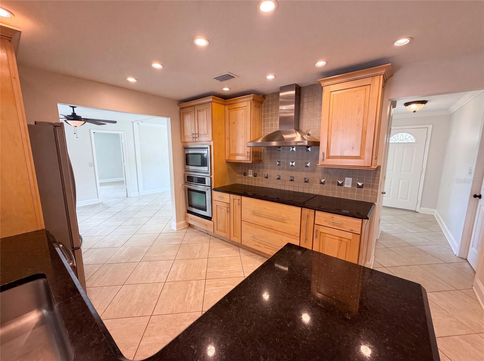 EASTBROOK SUB UNIT 16 - Residential