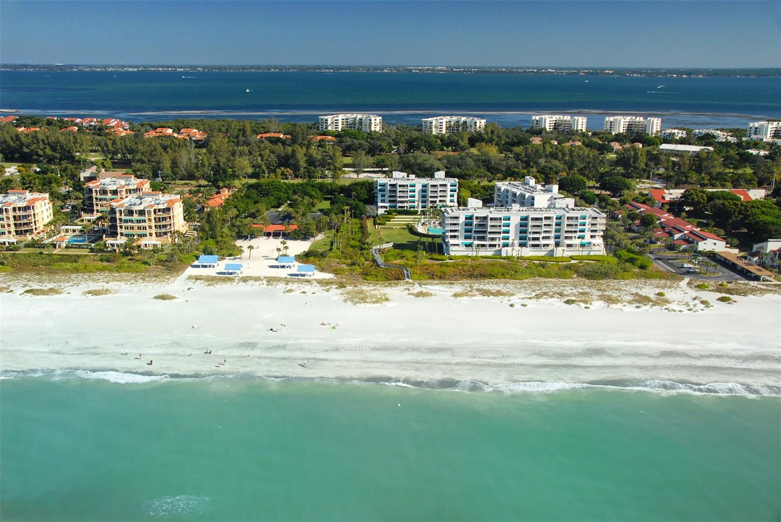 GRAND BAY 1 - Residential Lease