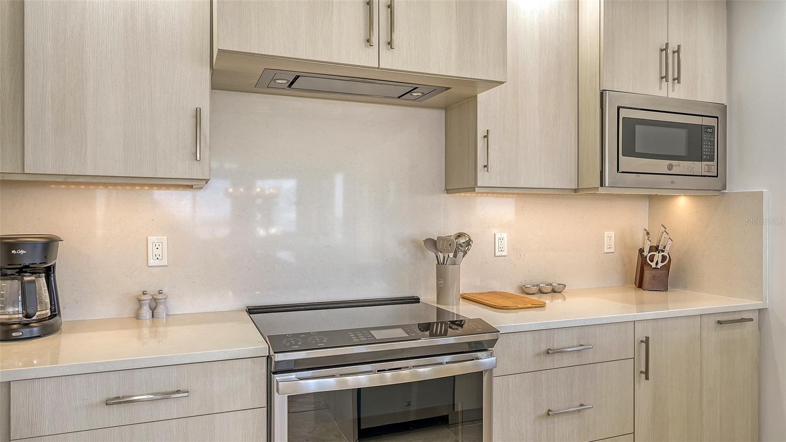 GRAND BAY 1 - Residential Lease