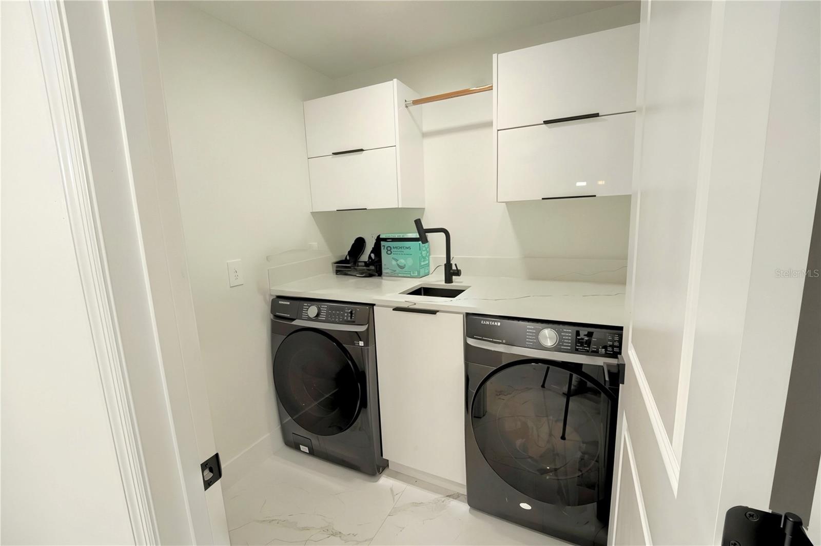 CASCADES PH 1A & 1B - Residential