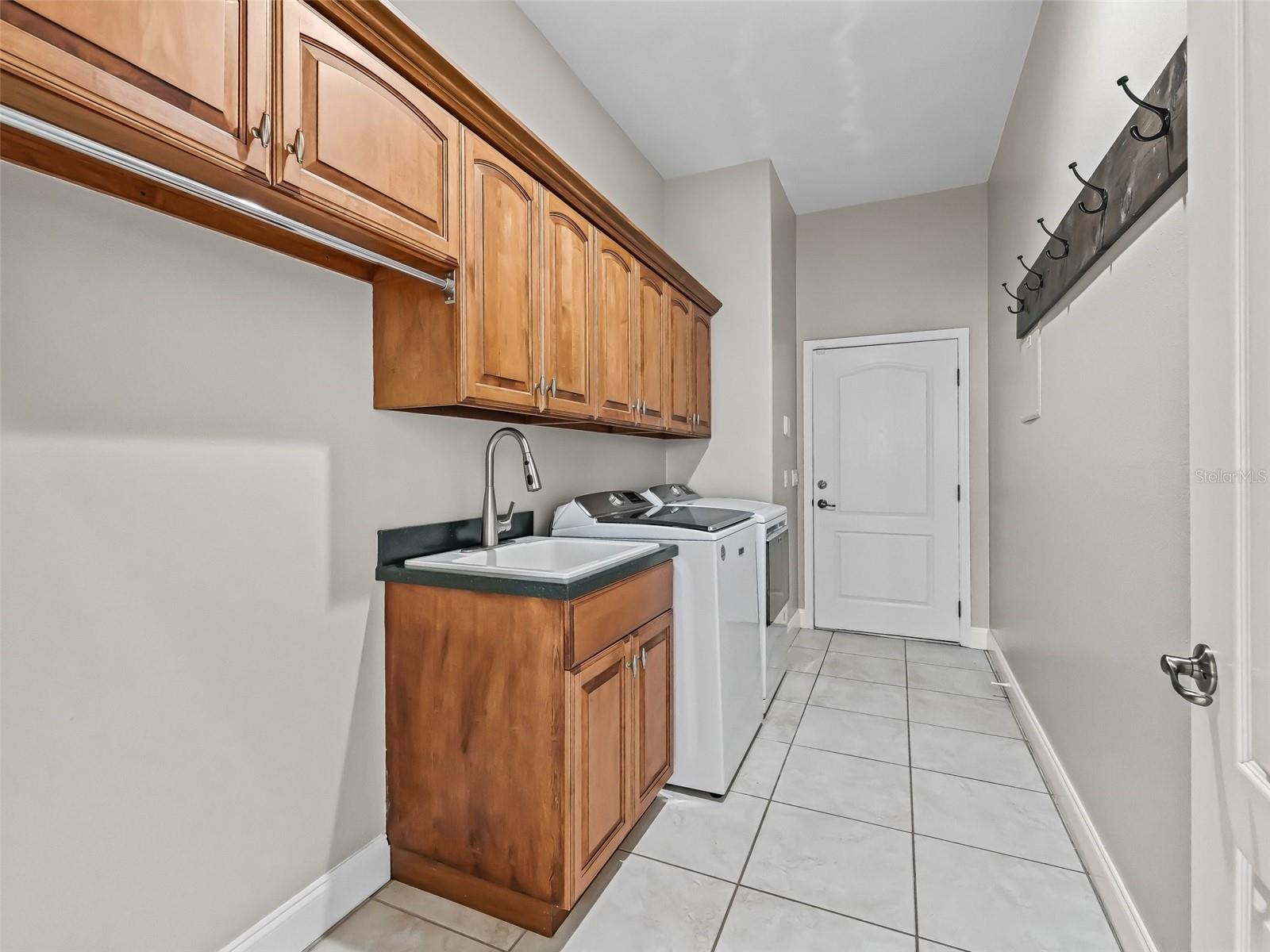 ORANGEWOOD SHORES - Residential