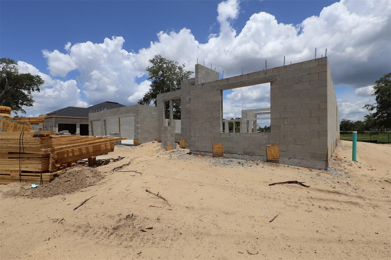 WILLOW RUN - Residential