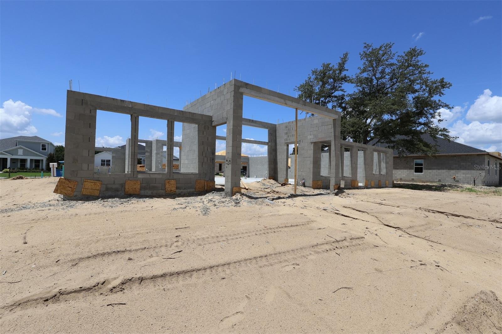 WILLOW RUN - Residential