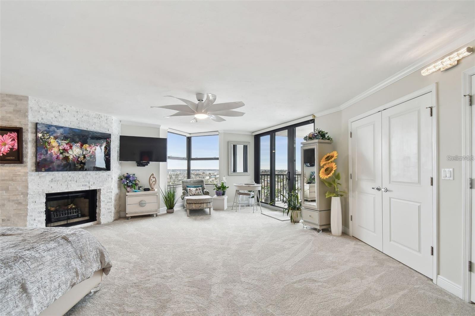 DANS ISLAND ON SAND KEY CONDO - Residential