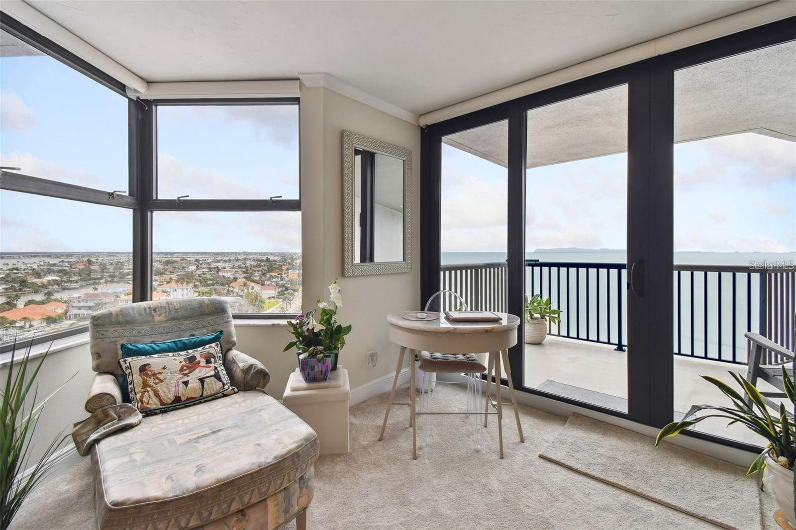 DANS ISLAND ON SAND KEY CONDO - Residential