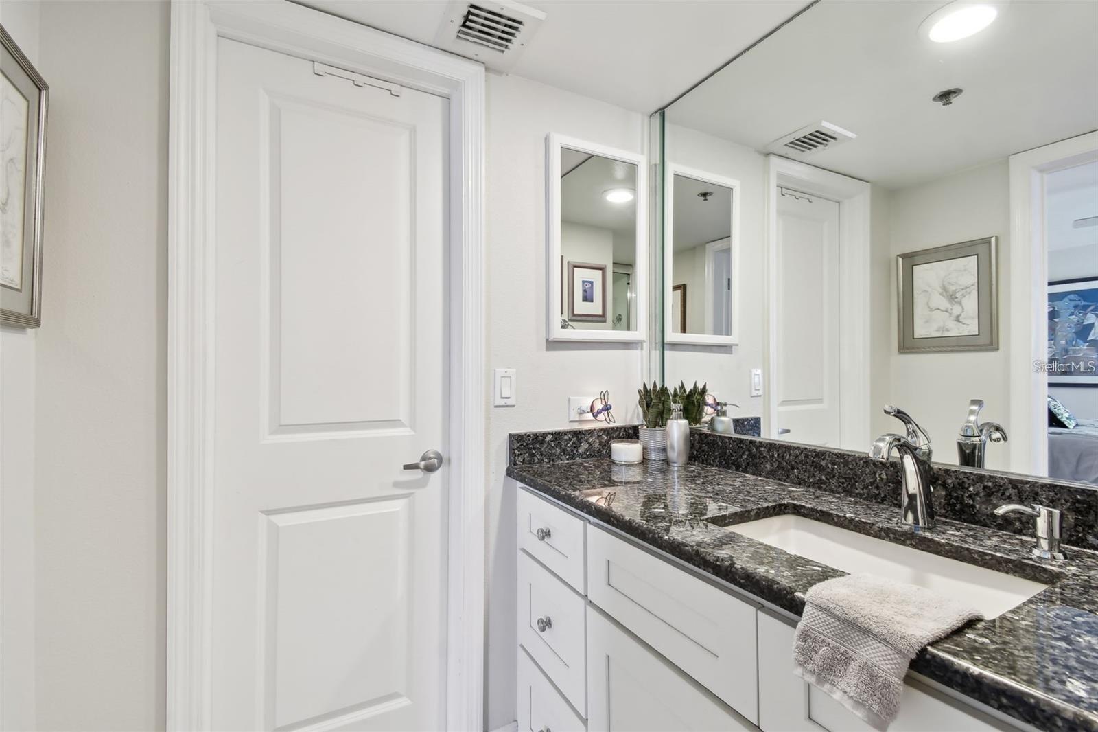 DANS ISLAND ON SAND KEY CONDO - Residential
