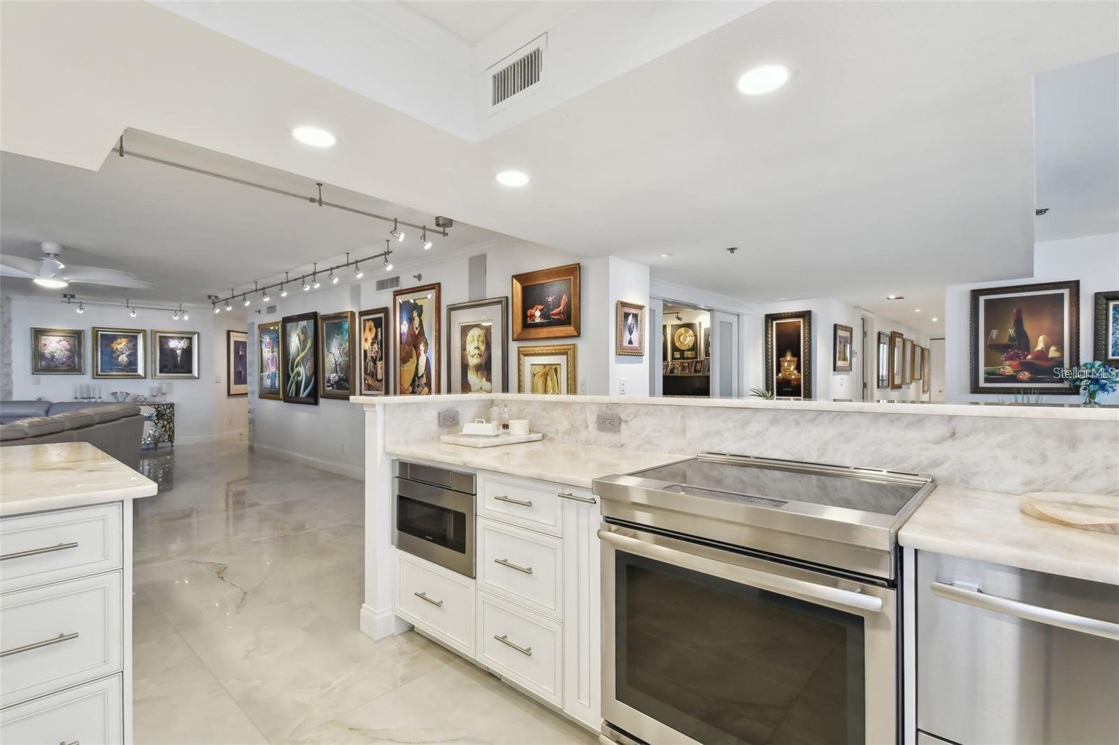 DANS ISLAND ON SAND KEY CONDO - Residential