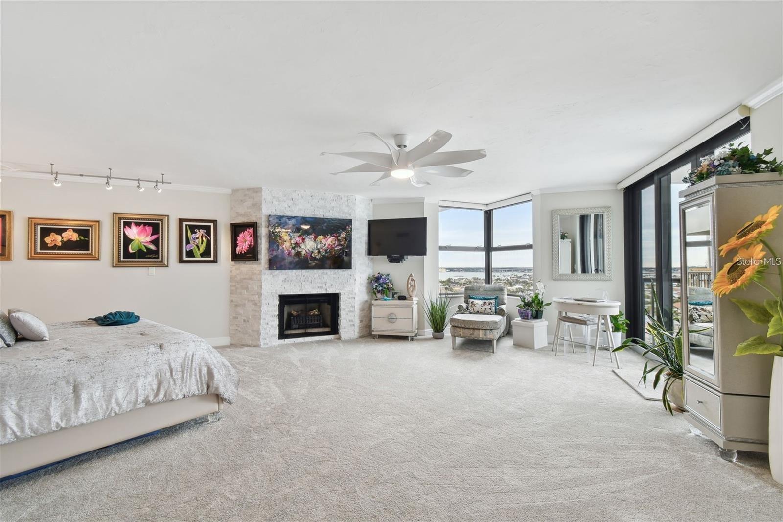 DANS ISLAND ON SAND KEY CONDO - Residential