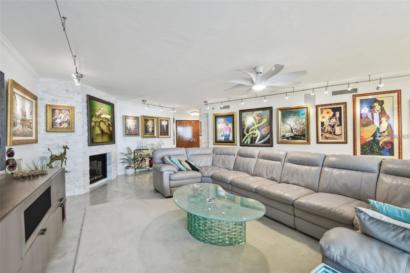 DANS ISLAND ON SAND KEY CONDO - Residential