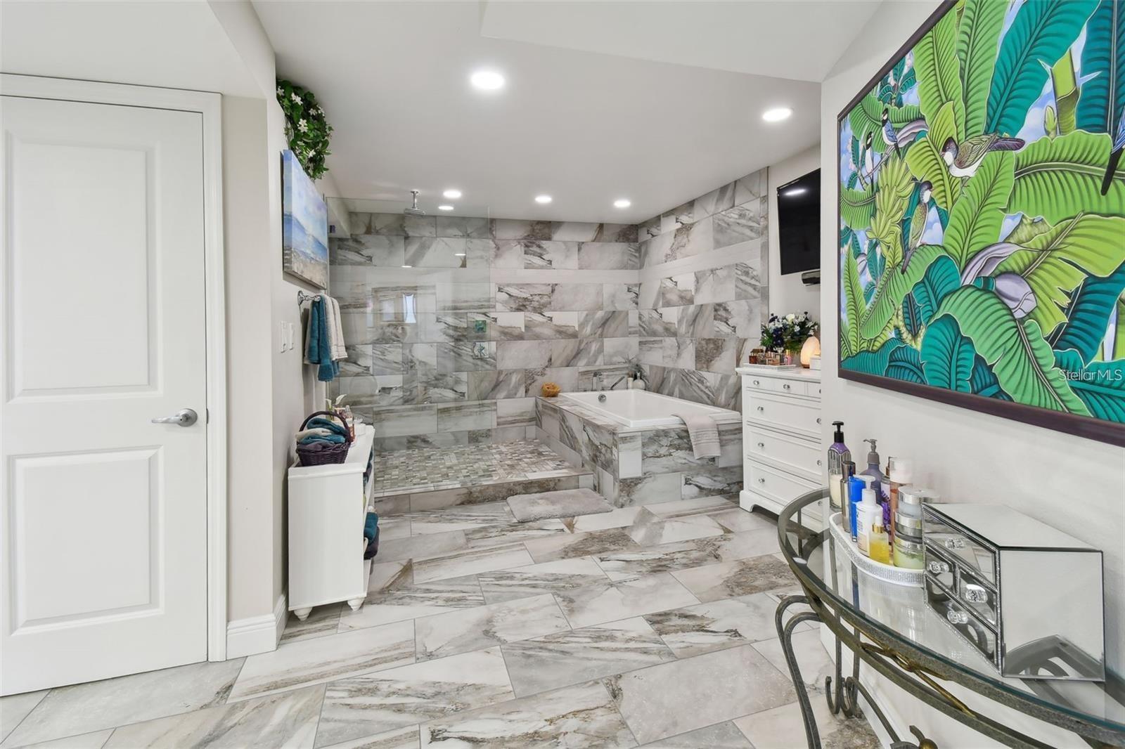 DANS ISLAND ON SAND KEY CONDO - Residential