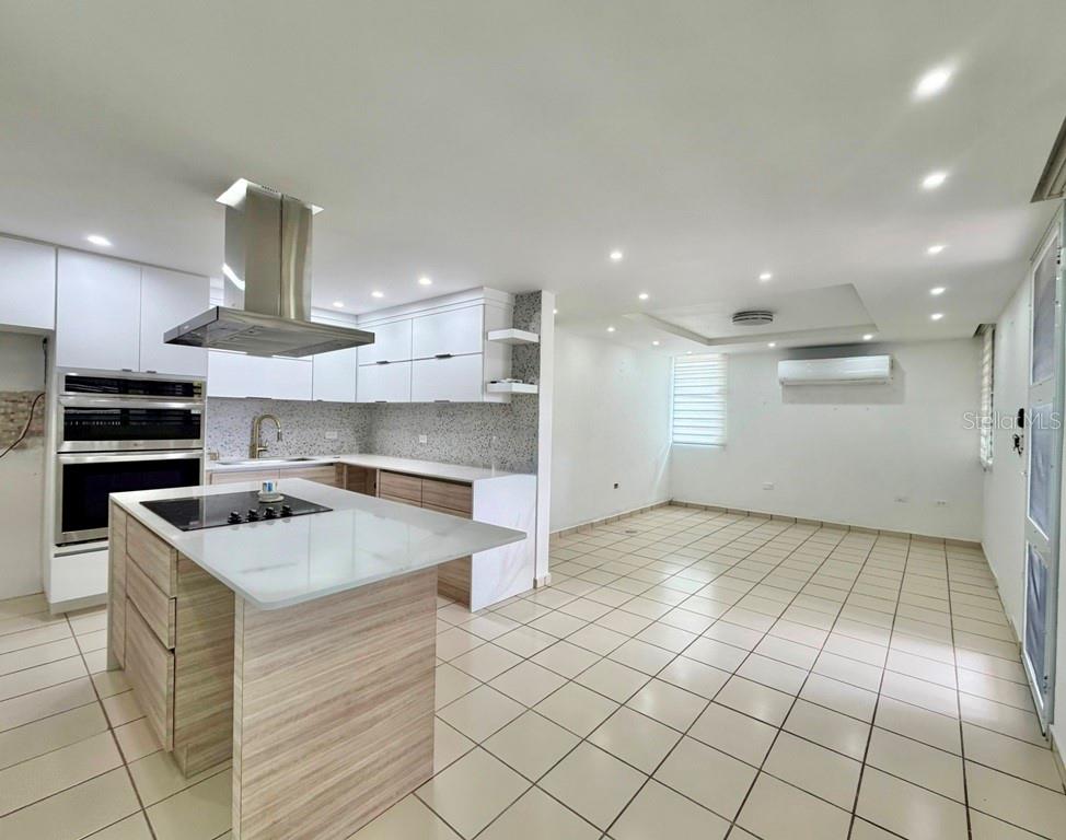 PARQUE SAN MIGUEL - Residential Lease