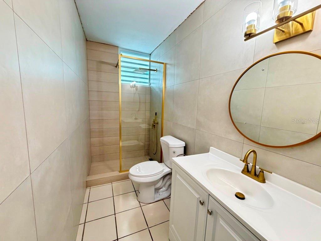 PARQUE SAN MIGUEL - Residential Lease