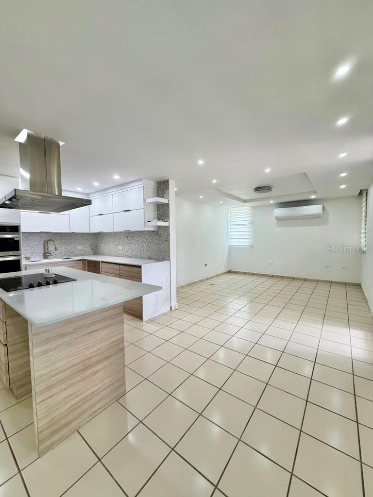 PARQUE SAN MIGUEL - Residential Lease