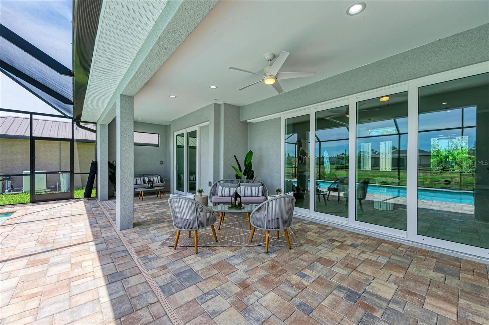 ROTONDA WEST LONG MEADOW - Residential