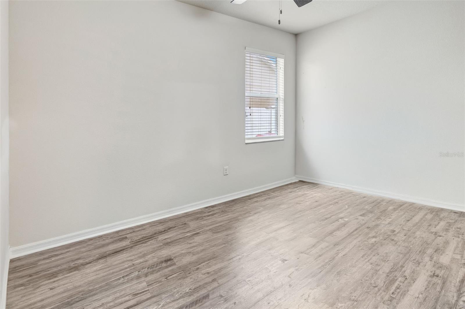 WALDEN POINTE - Residential