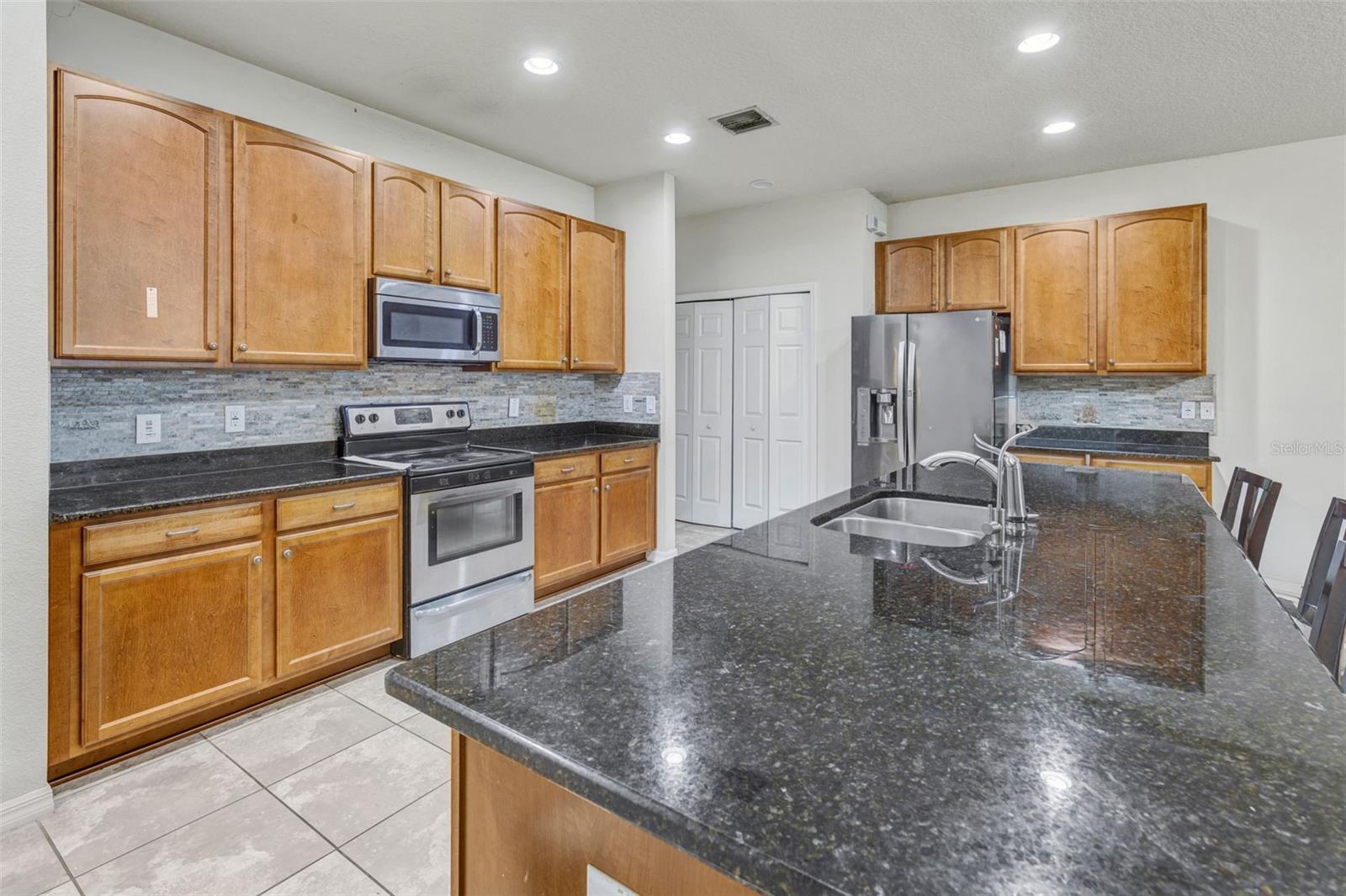 WALDEN POINTE - Residential