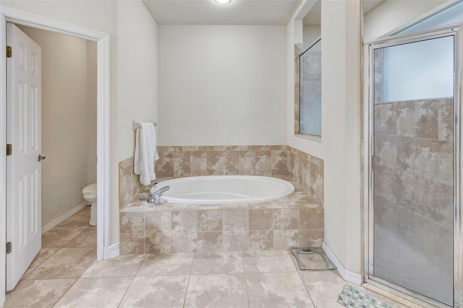 WALDEN POINTE - Residential