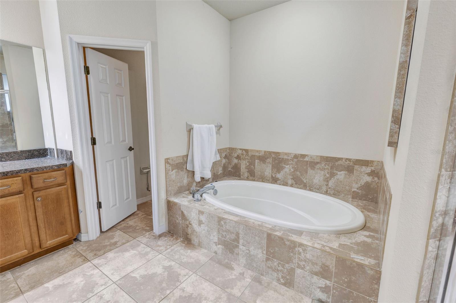 WALDEN POINTE - Residential