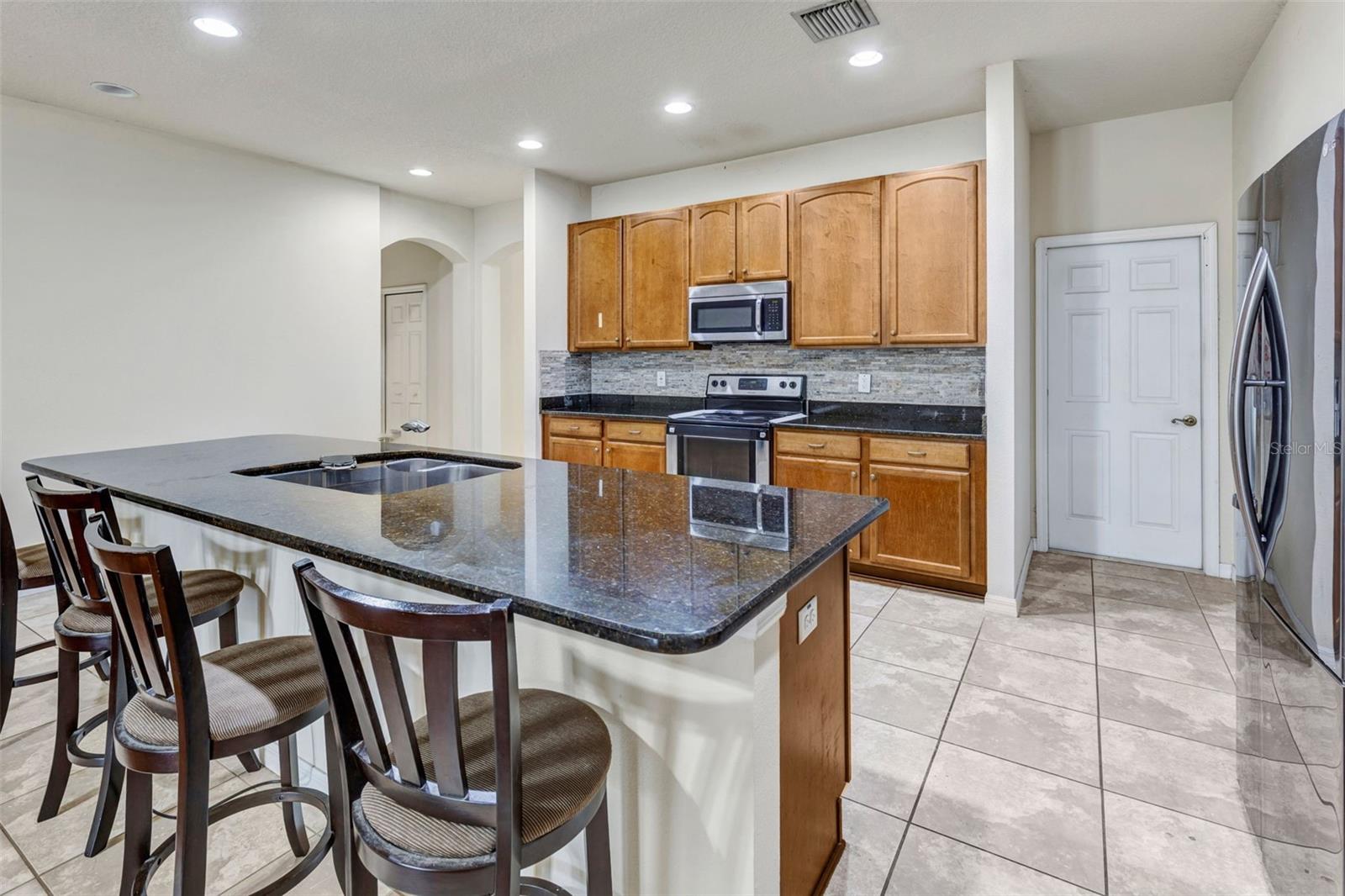 WALDEN POINTE - Residential