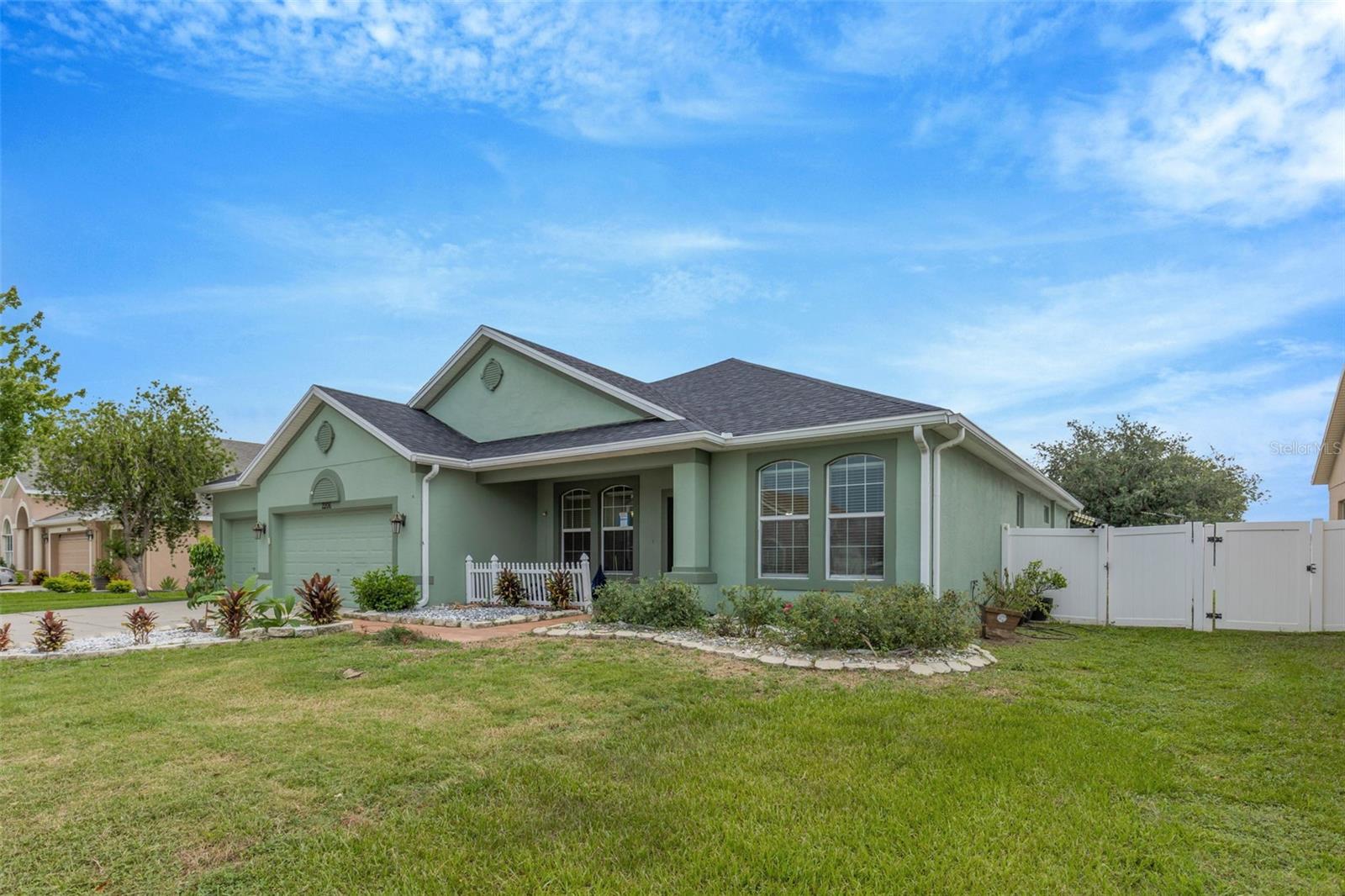 WALDEN POINTE - Residential