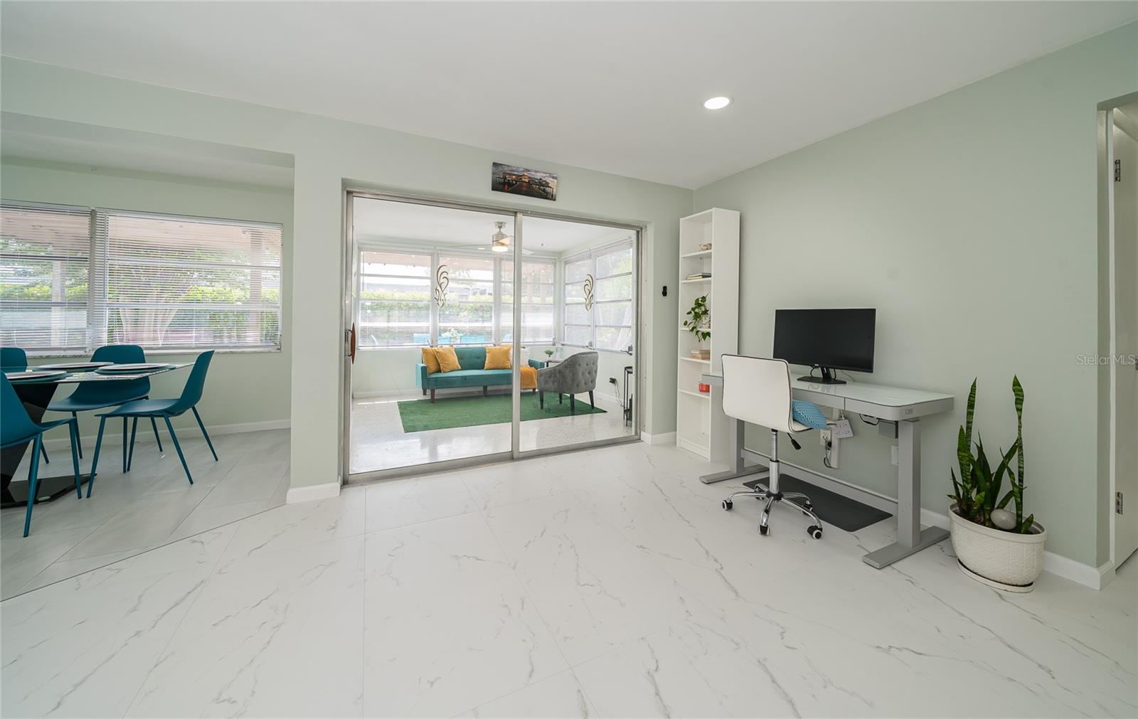 WINDSOR PARK - Residential