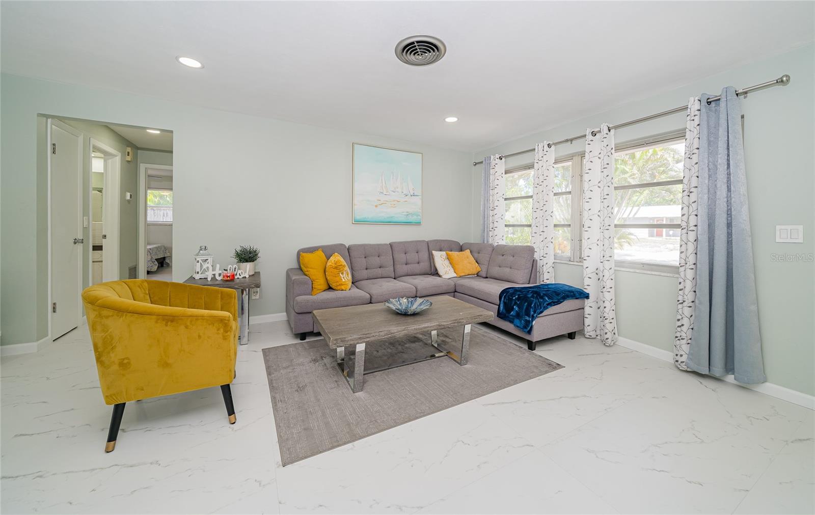 WINDSOR PARK - Residential
