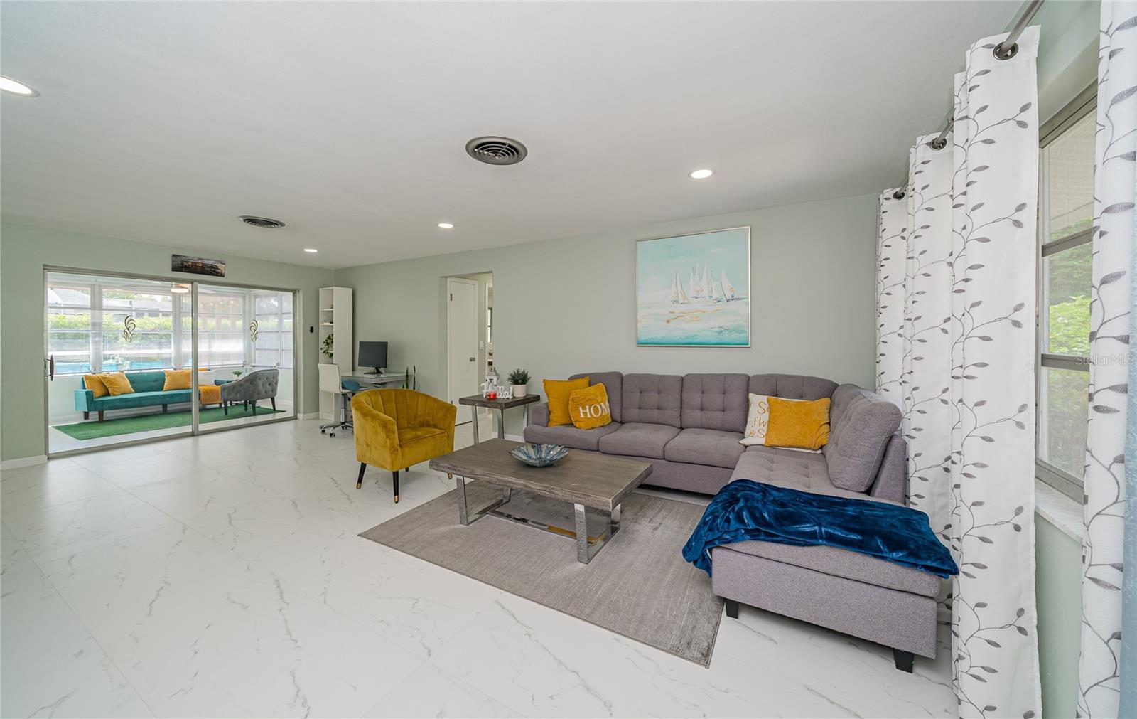 WINDSOR PARK - Residential