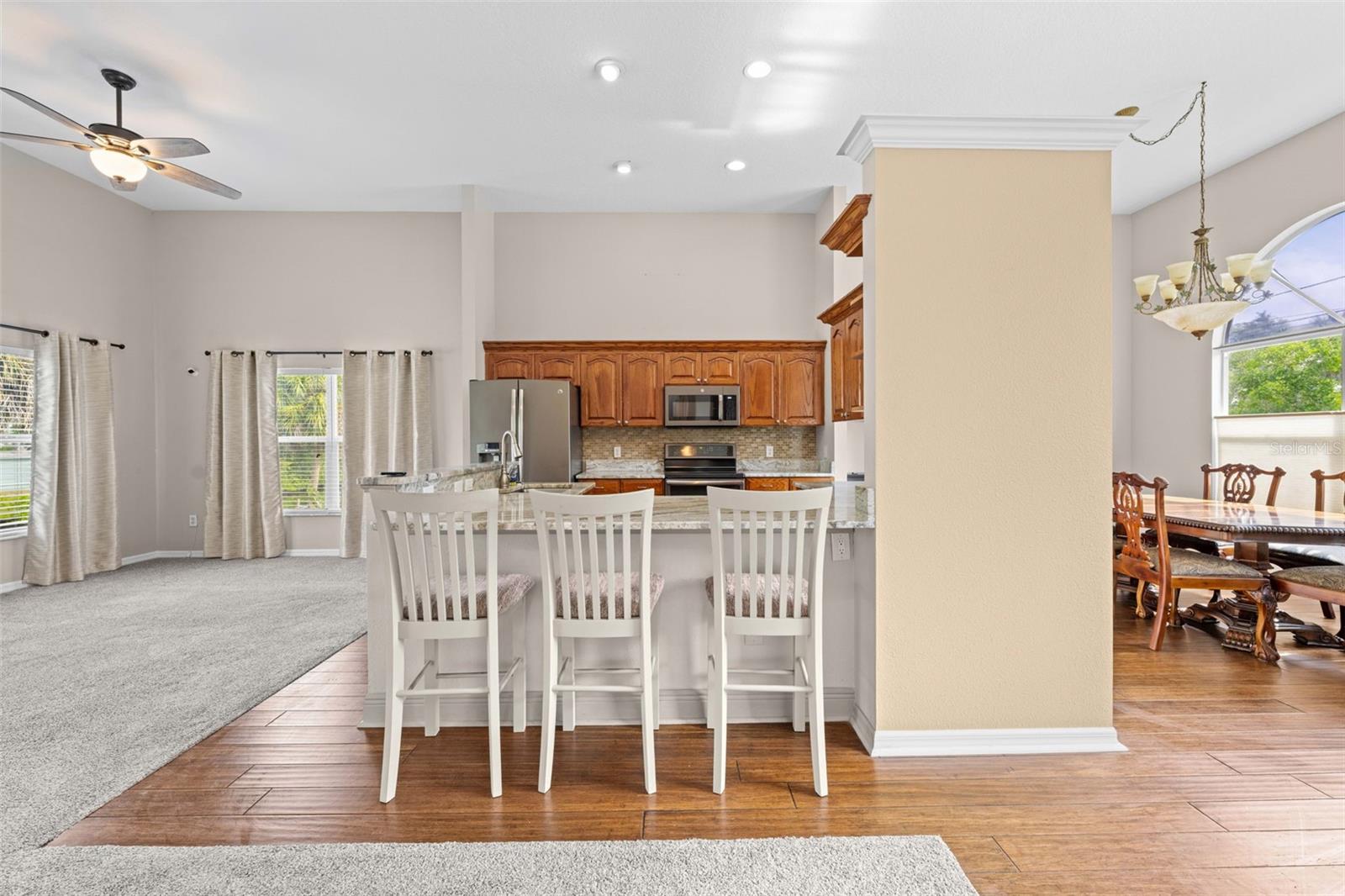 MARTHAS VINEYARD - Residential