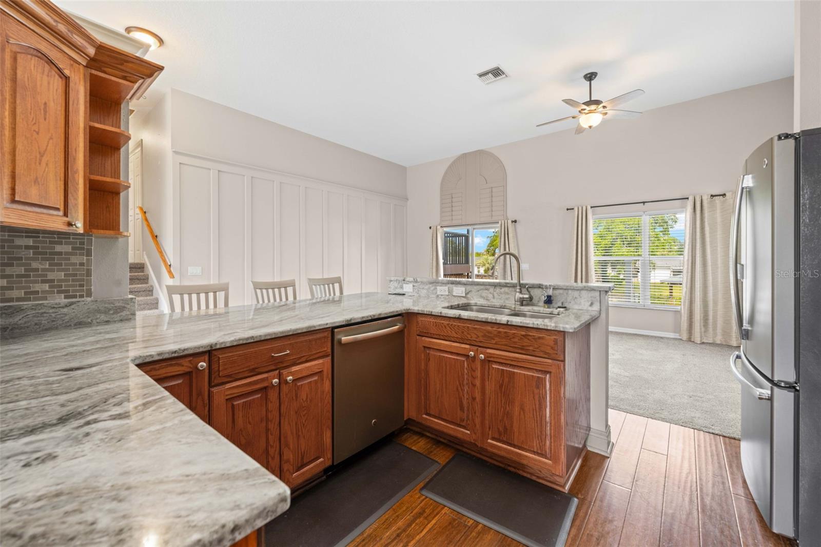 MARTHAS VINEYARD - Residential