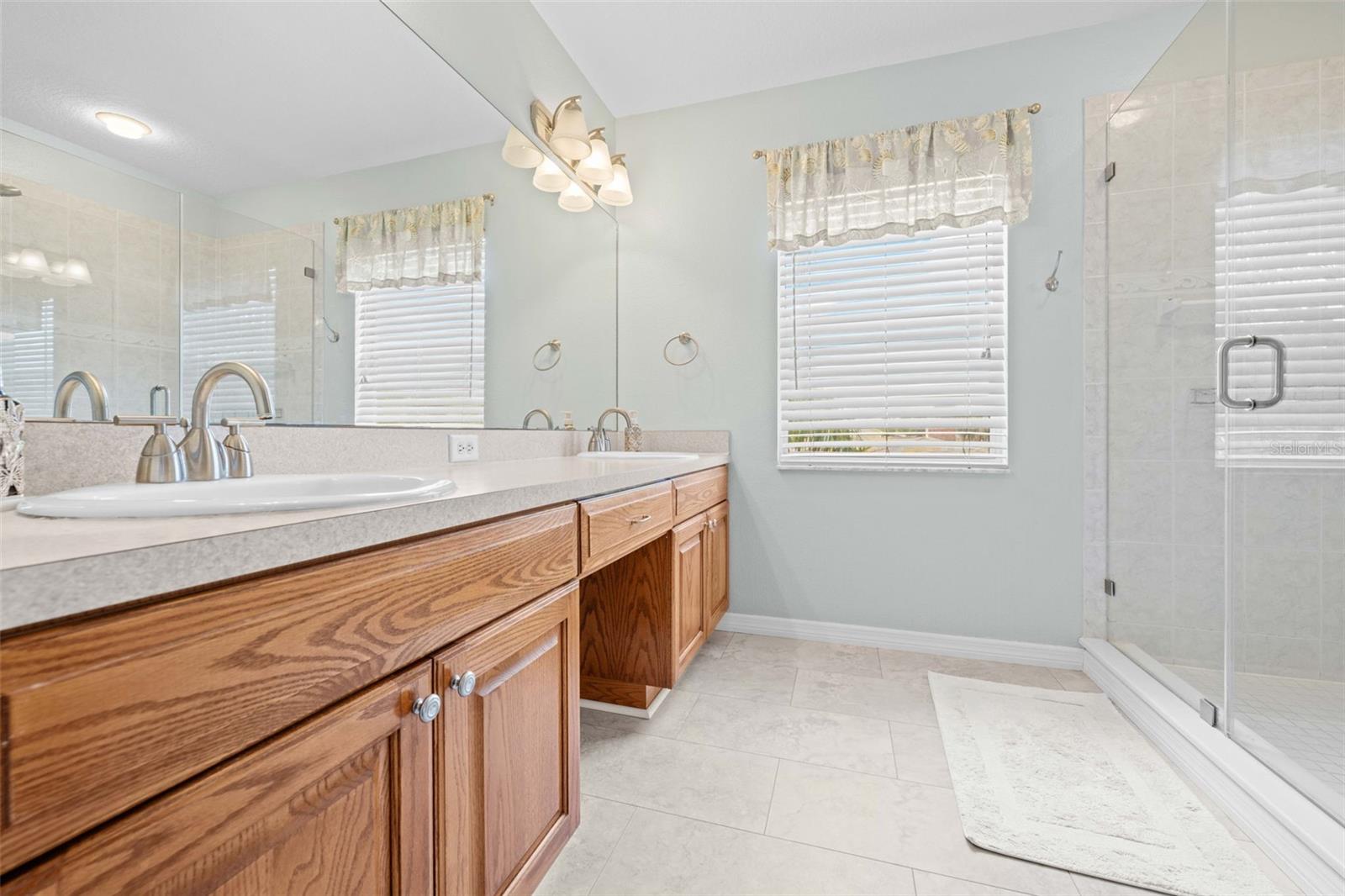 MARTHAS VINEYARD - Residential