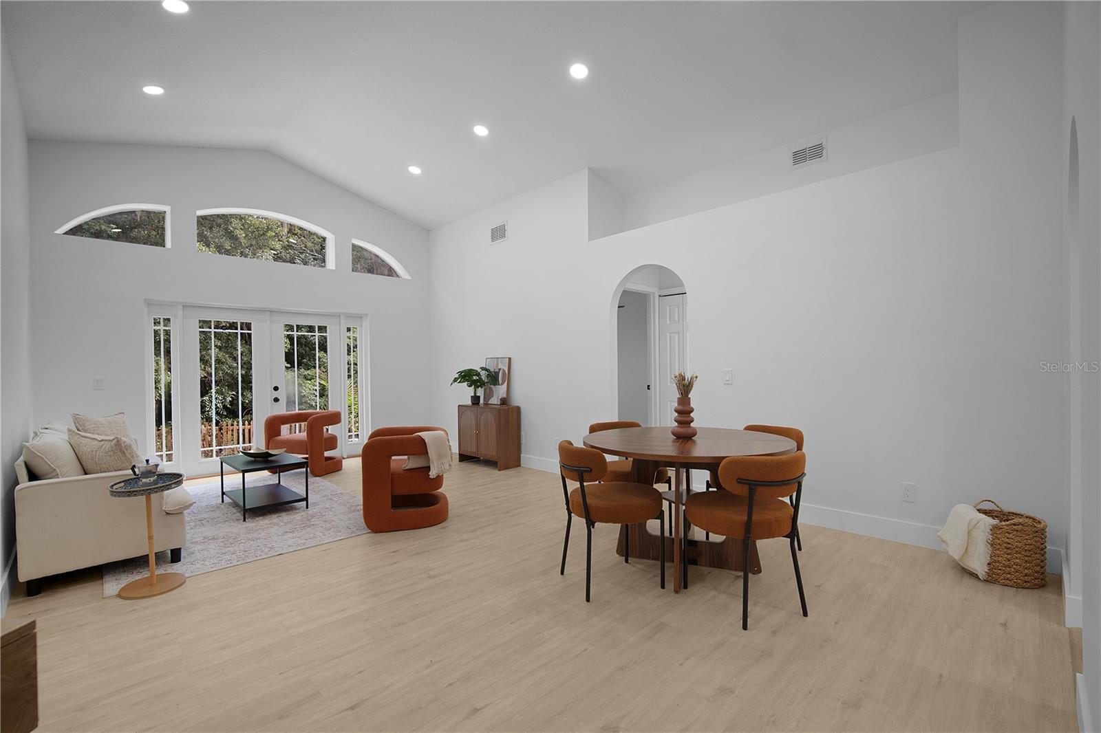 WINDING CREEK - Residential