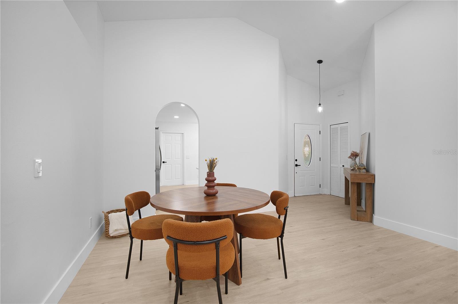 WINDING CREEK - Residential
