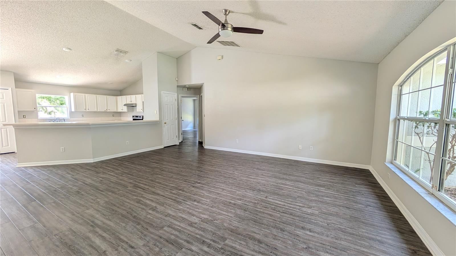 OAK VALLEY - Residential