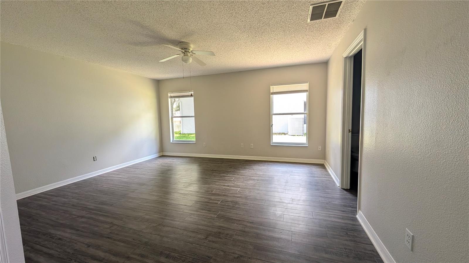 OAK VALLEY - Residential