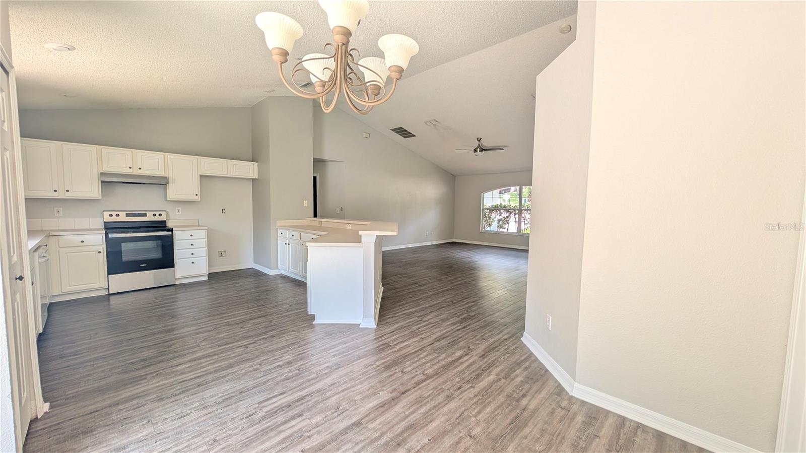 OAK VALLEY - Residential